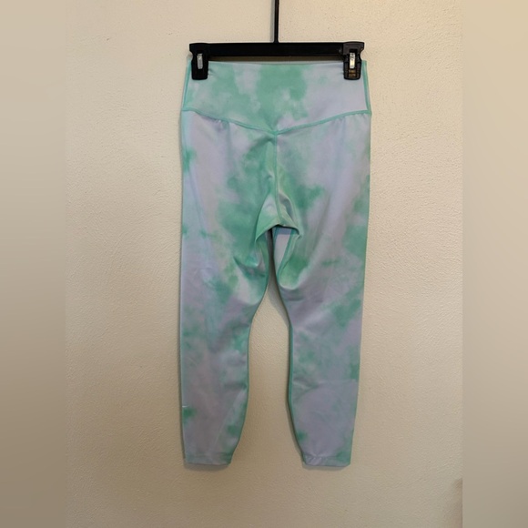 Nike One Icon Clash Mid-Rise Crop Leggings Green/White Size Small - Picture 5 of 15